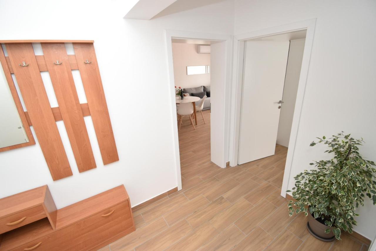 Apartments Ivan Zadar Exterior photo